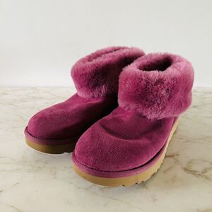 UGG AUSTRALIA Bougainvillea Suede Classic Mini Fluff Shearling Boots - US 7